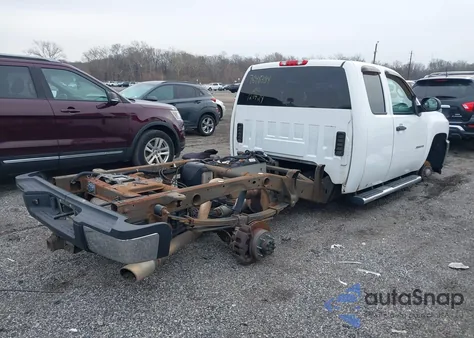 2013 Chevrolet Silverado 2500Hd Work Truck z USA, uszkodzony, nr VIN 1GC2KVCG8DZ253237